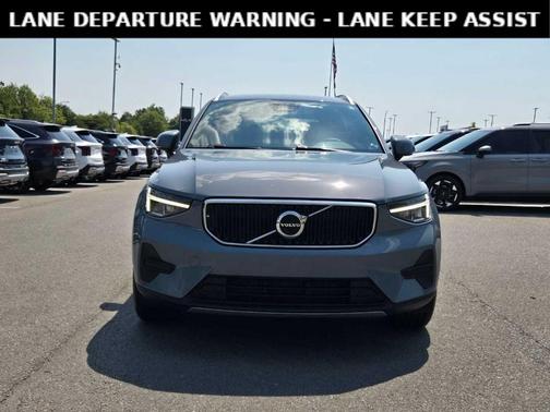2023 Volvo XC40 B5 Core