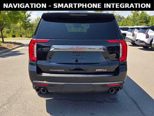 2022 GMC Yukon XL AT4