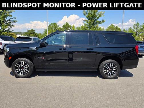 2022 GMC Yukon XL AT4