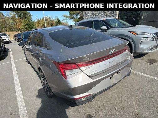 Metal 2023 Hyundai ELANTRA HEV Limited