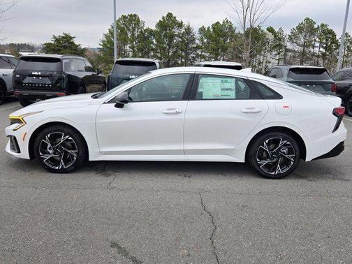 Snow White Pearl 2026 Kia K5 GT-Line