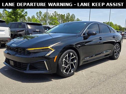 Aurora Black Pearl 2025 Kia K5 EX
