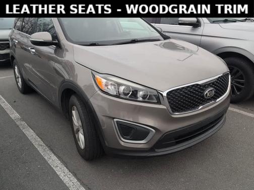 2017 Kia Sorento LX