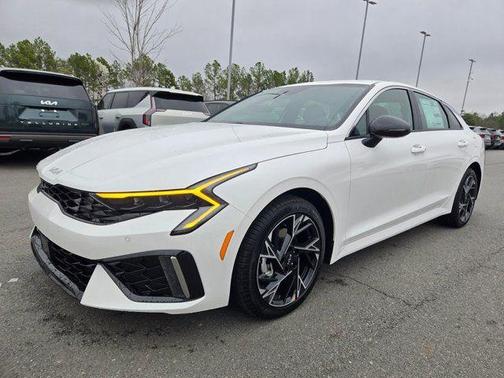 Snow White Pearl 2026 Kia K5 GT-Line