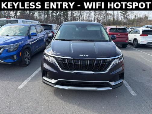 2024 Kia Carnival LX