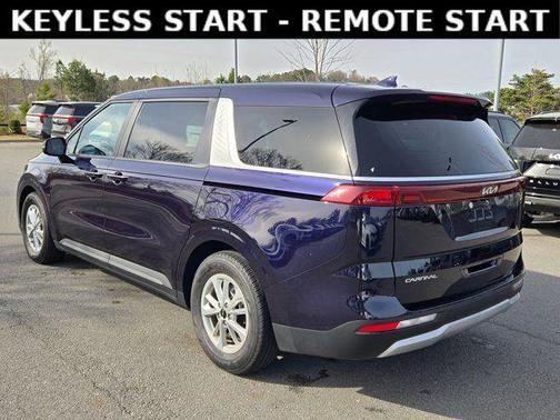 Deep Chroma Blue 2024 Kia Carnival LX