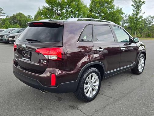 Dark Cherry 2015 Kia Sorento EX