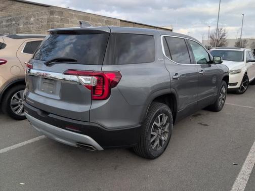 2022 GMC Acadia SLE