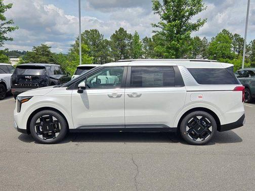 Snow White Pearl 2026 Kia Carnival EX
