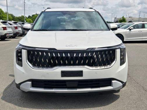 Snow White Pearl 2026 Kia Carnival EX
