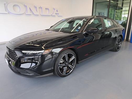 Crystal Black Pearl 2025 Honda Accord Hybrid