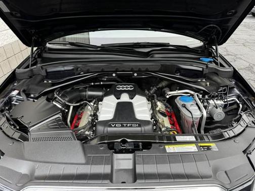 2016 Audi Q5 3.0T TECHNIK