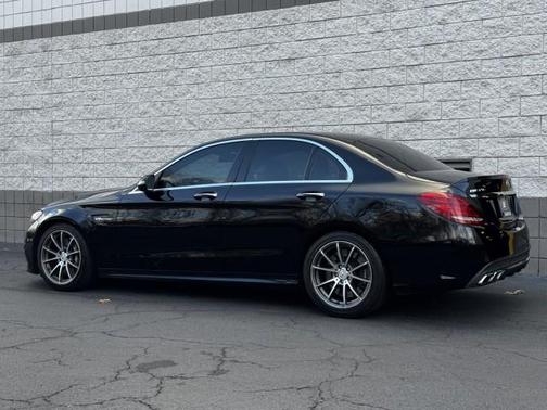 2017 Mercedes-Benz AMG C 63 Base
