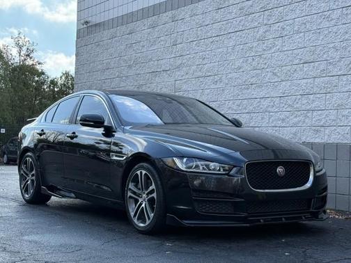2017 Jaguar XE 25t Premium