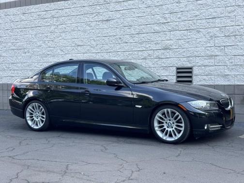Black Sapphire Metallic 2011 BMW 335 d