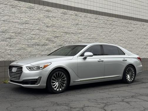 Santiago Silver 2018 Genesis G90 5.0 Ultimate