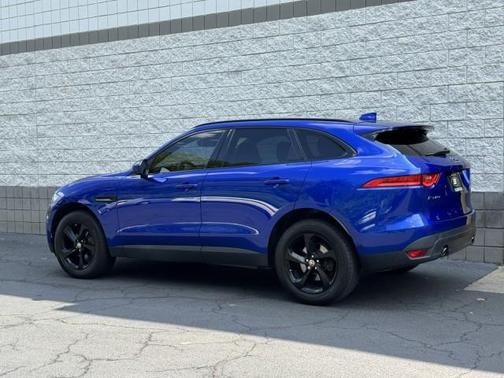 2018 Jaguar F-PACE 25t Premium
