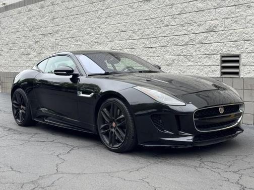 2017 Jaguar F-TYPE R