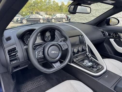 Dark Sapphire 2017 Jaguar F-TYPE Premium
