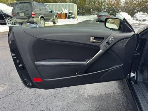 2013 Hyundai Genesis Coupe 2.0T