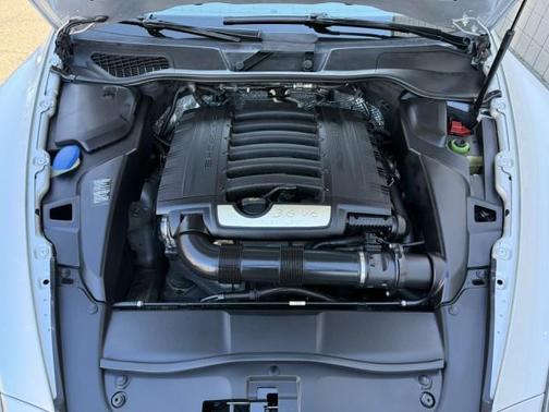 2012 Porsche Cayenne Base