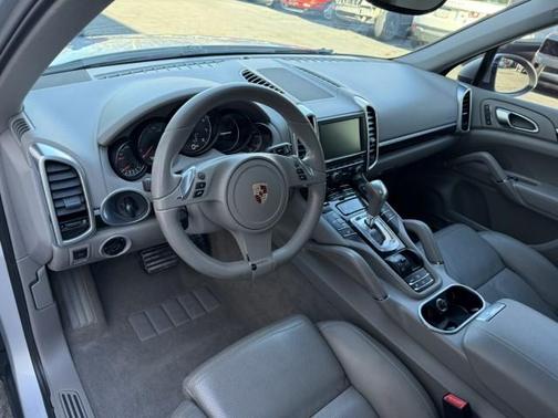 2012 Porsche Cayenne Base