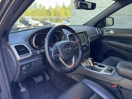 Granite Crystal Clearcoat Metallic 2017 Jeep Grand Cherokee Limited