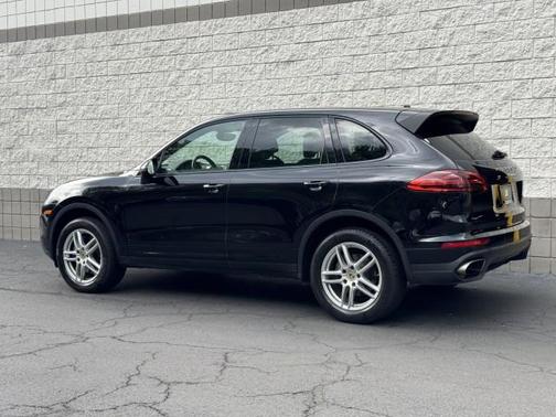2016 Porsche Cayenne Base