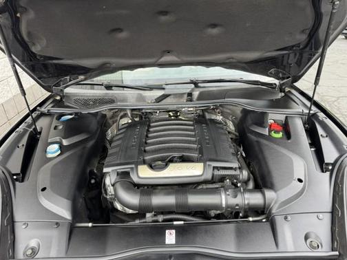 2016 Porsche Cayenne Base