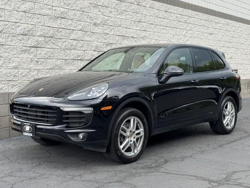 2016 Porsche Cayenne Base