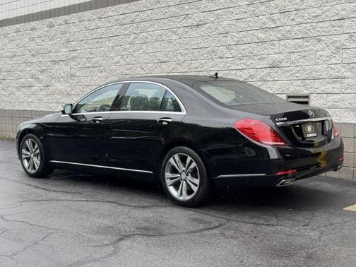 Black 2016 Mercedes-Benz S-Class S 550 4MATIC