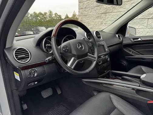 2012 Mercedes-Benz GL-Class GL 550 4MATIC