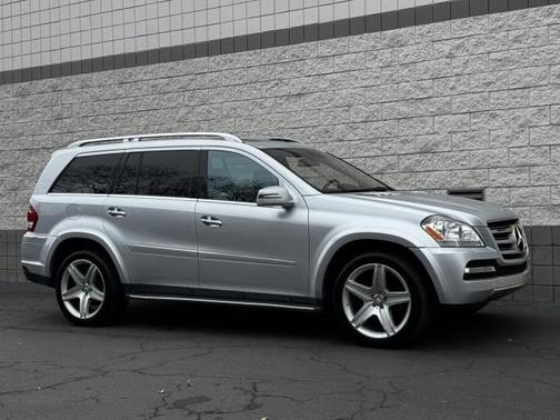 2012 Mercedes-Benz GL-Class GL 550 4MATIC