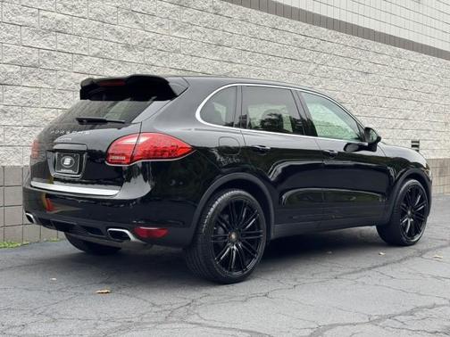 2013 Porsche Cayenne Base