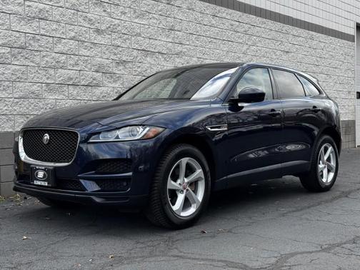 2018 Jaguar F-PACE 25t Premium
