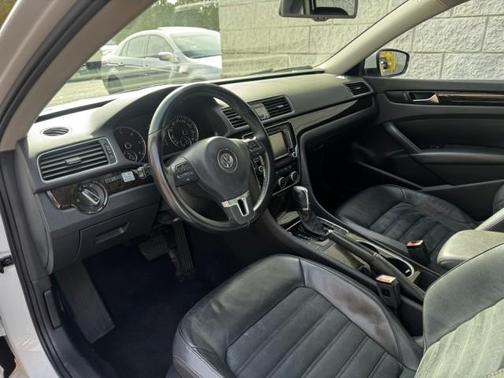 2014 Volkswagen Passat 2.0L TDI DSG SEL Premium
