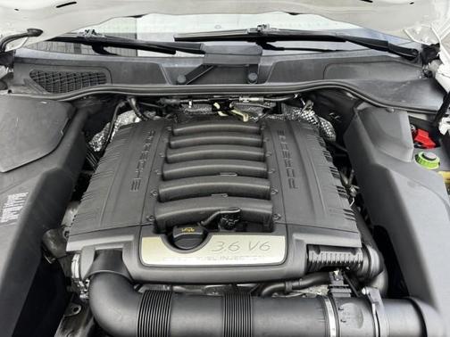 2013 Porsche Cayenne Base