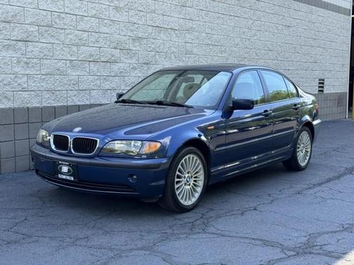 2005 BMW 325 xi