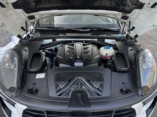 2017 Porsche Macan GTS