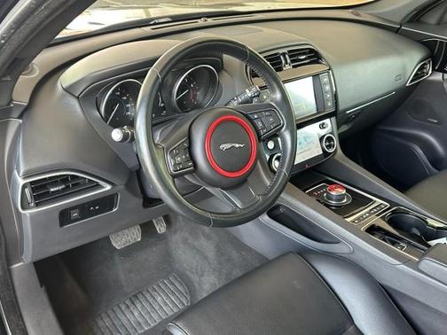 2017 Jaguar F-PACE 35t Premium