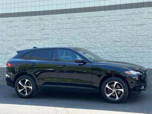 2017 Jaguar F-PACE 35t Premium