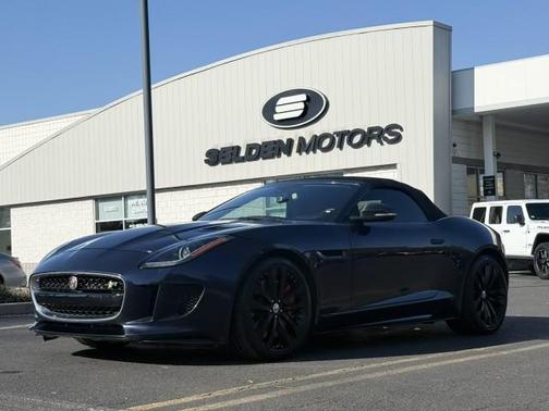 2016 Jaguar F-TYPE R