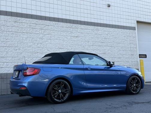 2016 BMW M235 i