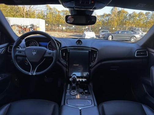 2018 Maserati Ghibli Base