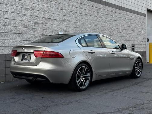 2017 Jaguar XE 35t Premium