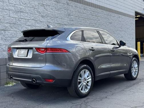 2018 Jaguar F-PACE 30t Prestige