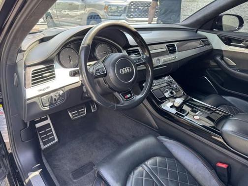 2017 Audi S8 4.0T Plus