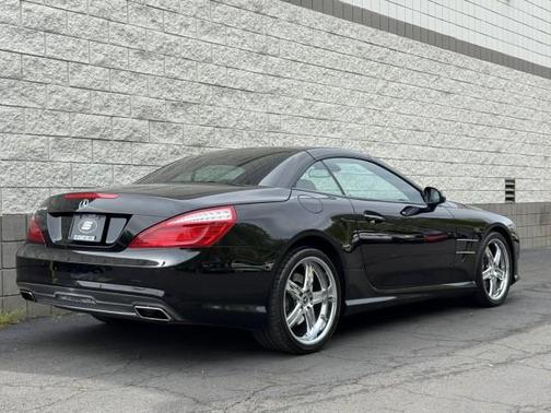 Obsidian Black Metallic 2015 Mercedes-Benz SL-Class SL 550