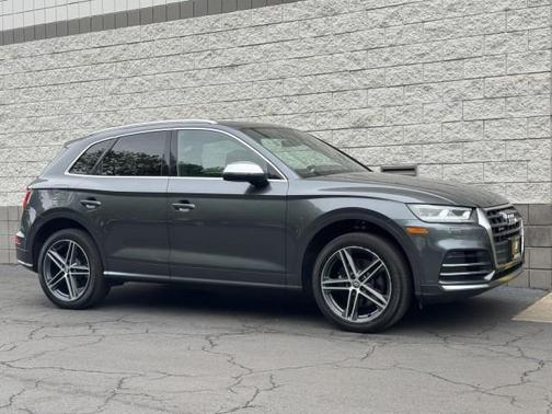 Daytona Gray Pearl Effect 2020 Audi SQ5 3.0T Premium Plus