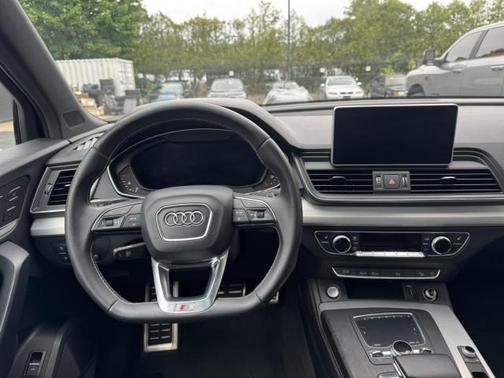 Daytona Gray Pearl Effect 2020 Audi SQ5 3.0T Premium Plus